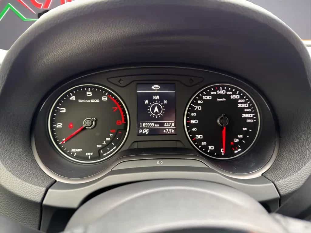 Audi A3 Sportback Sport/Automatik/SHZ/Navi 07/2018-photo-14