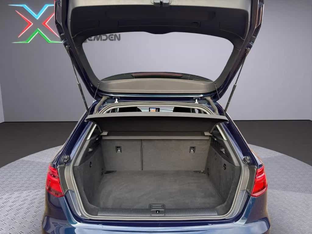 Audi A3 Sportback Sport/Automatik/SHZ/Navi 07/2018-photo-16