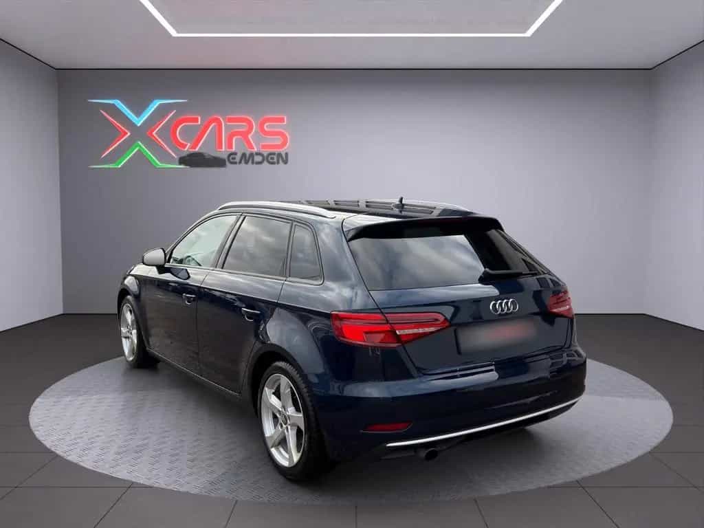Audi A3 Sportback Sport/Automatik/SHZ/Navi 07/2018-photo-3