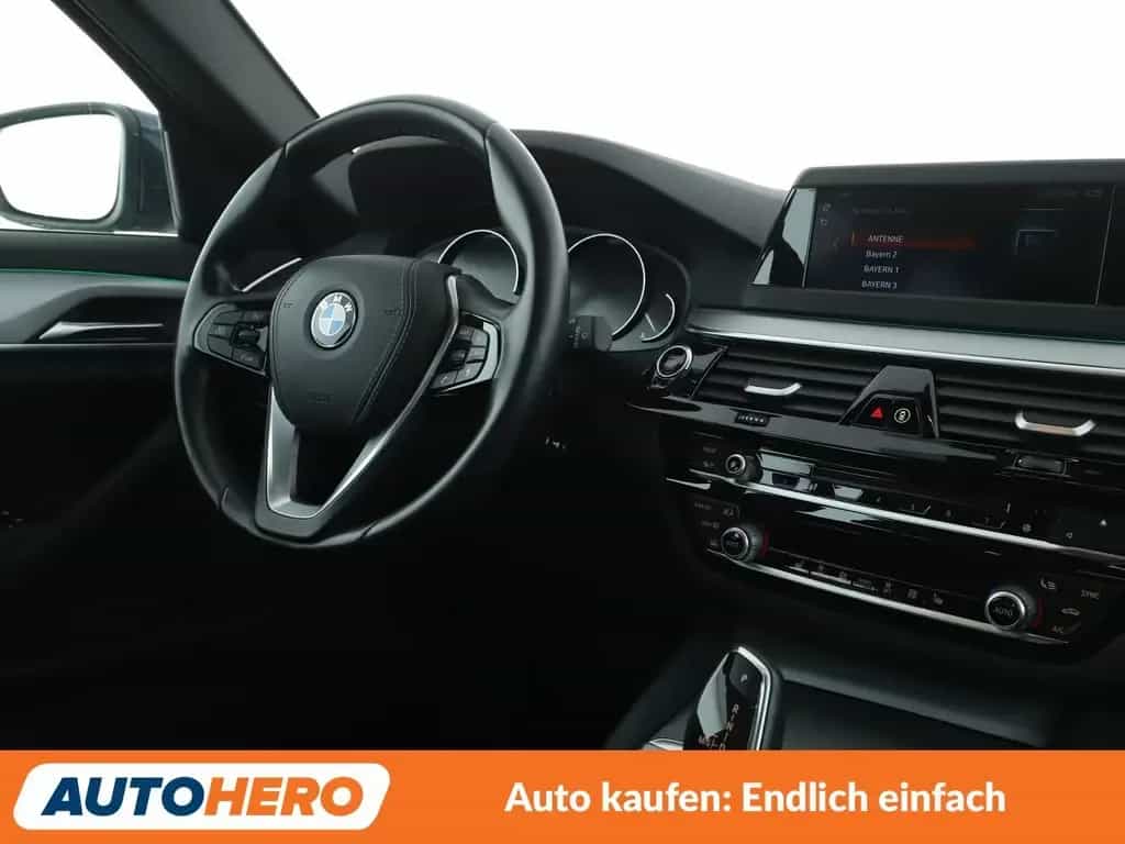 BMW 520 d Aut.*NAV*LED*TEMP*CAM*PDC*SHZ*KLIMA*ALU* 02/2018-photo-12