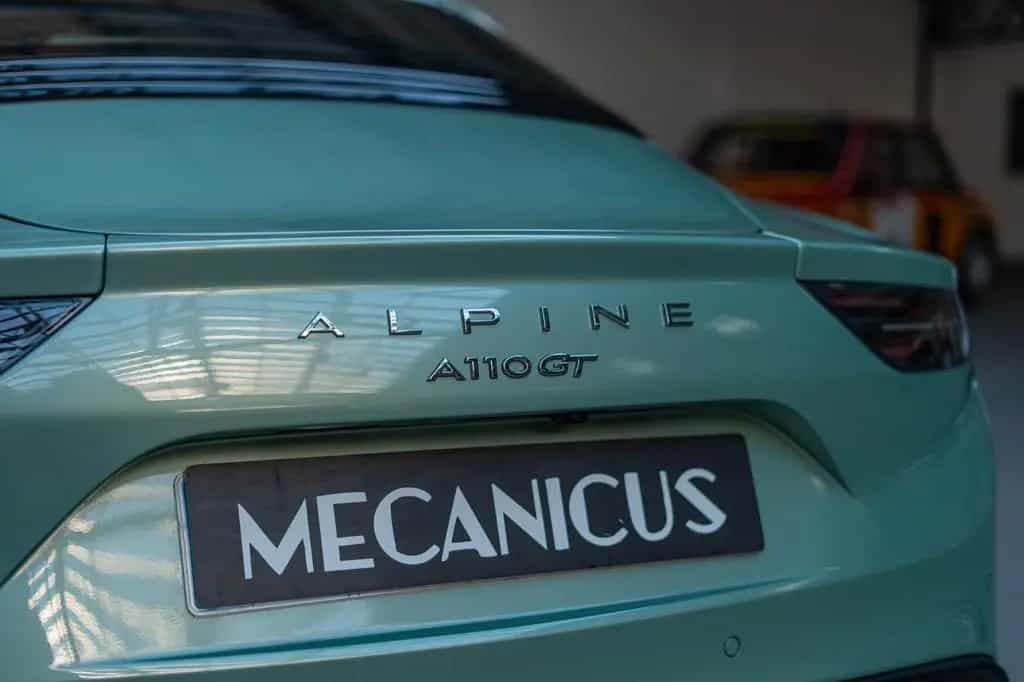 Alpine A110 GT 300 HP *Vert cendre* 12/2023-photo-21