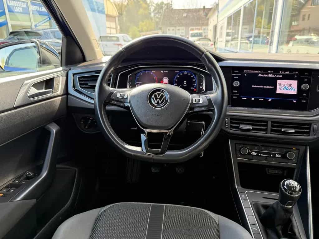 Volkswagen Polo 1.0 TSI Highline Metallic 02/2021-photo-7