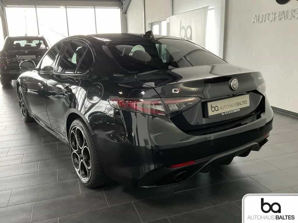 Alfa Romeo Giulia 2.0 Turbo 16V Veloce Q4 Matrix/Techno/App 05/2025-photo-3
