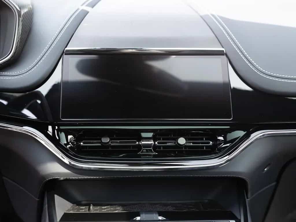 Aston Martin DBX 707 MY25 | Carbon Pack | Bowers&Wilkins 09/2024-photo-31