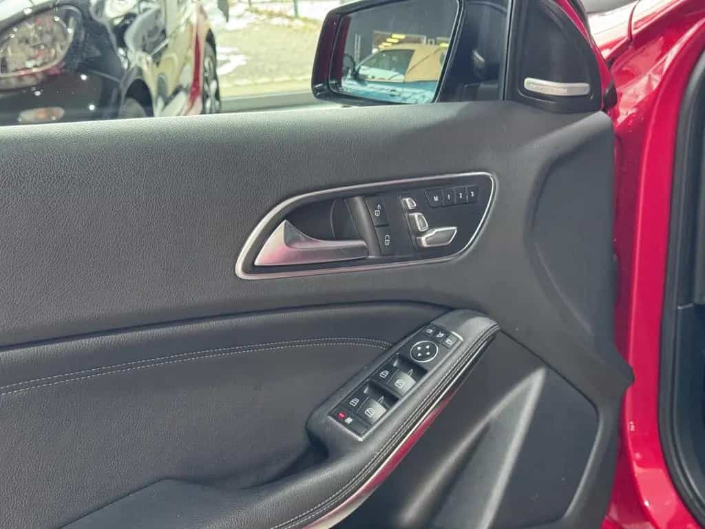 Mercedes-Benz A 45 AMG 4M*SOUNDSYSTEM*MEMORY*NIGHT*V-MAX 270 05/2016-photo-34