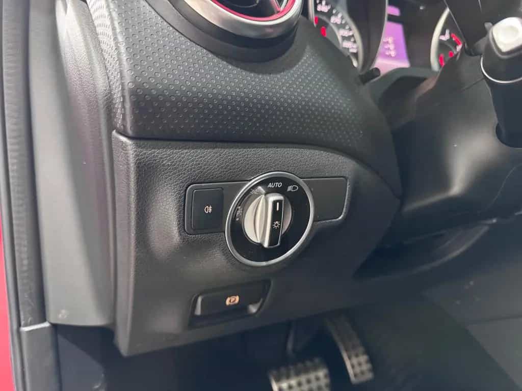 Mercedes-Benz A 45 AMG 4M*SOUNDSYSTEM*MEMORY*NIGHT*V-MAX 270 05/2016-photo-35