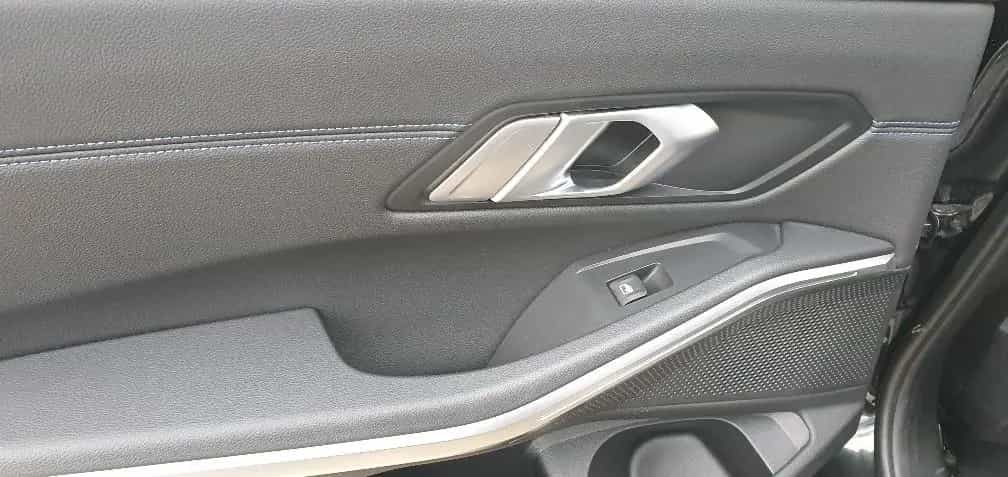 BMW 3 Series 318 i 3 Touring i M Sport Sport Paket Automatik 12/2020-photo-18