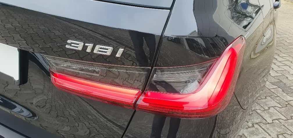 BMW 3 Series 318 i 3 Touring i M Sport Sport Paket Automatik 12/2020-photo-4
