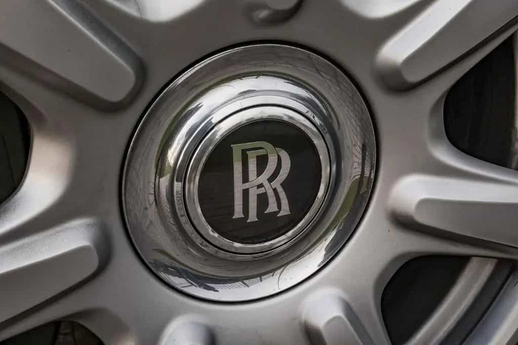 Rolls-Royce Ghost v12 / Original Book 04/2010-photo-19