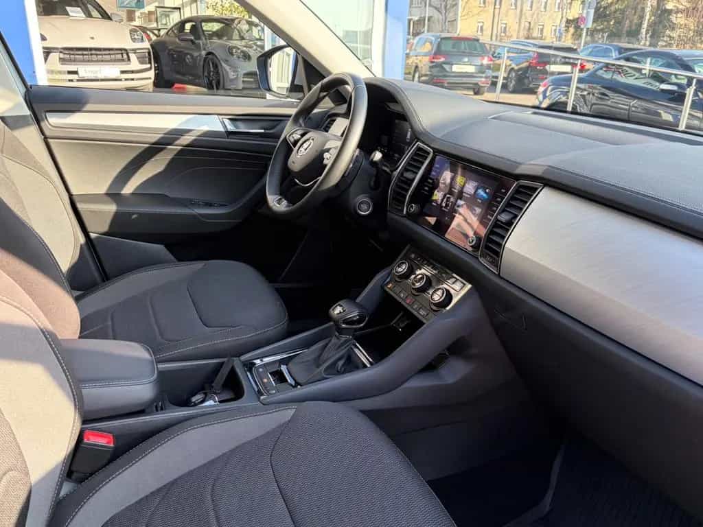 Skoda Kodiaq Ambition AUT/CARPLAY/LED/7-SITZE 04/2024-photo-11