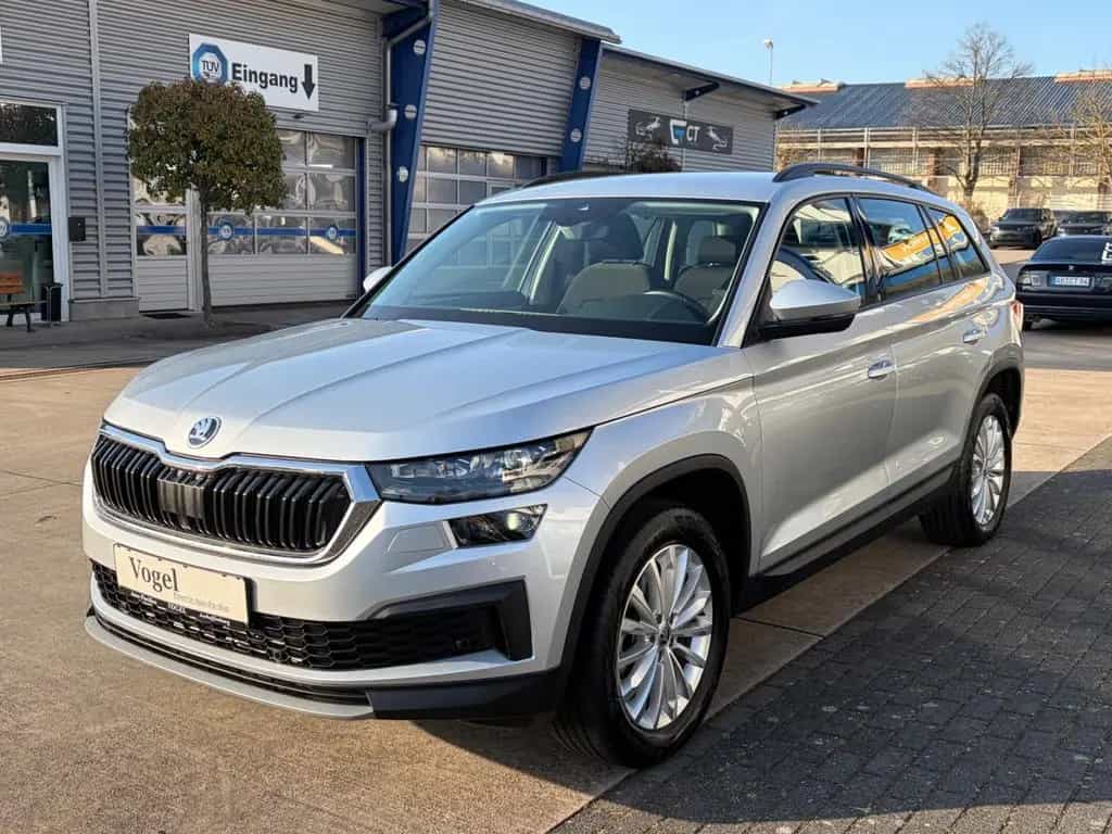 Skoda Kodiaq Ambition AUT/CARPLAY/LED/7-SITZE 04/2024-photo-2