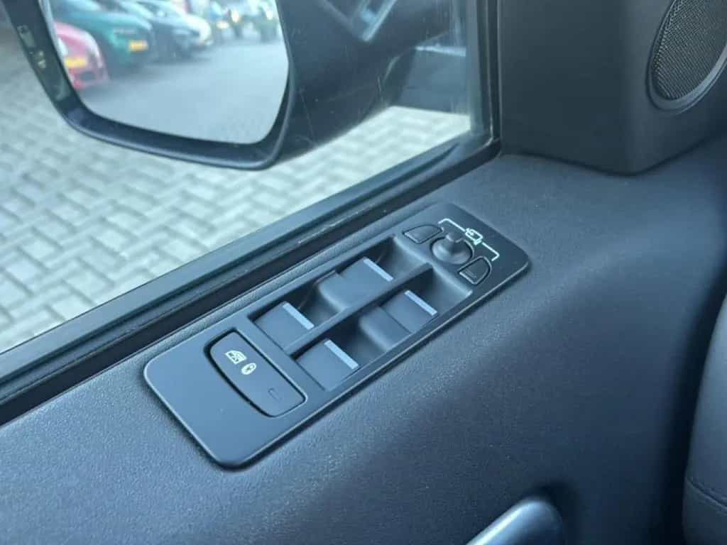 Land Rover Discovery Sport 2.0 TD4 HSE LEDER PANODAK NAVI X 07/2017-photo-11