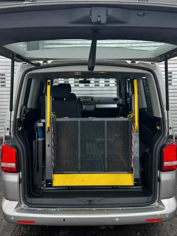 Volkswagen Transporter Transporter Bus Multivan Behindertengerecht 03/2011-photo-10