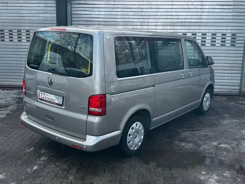 Volkswagen Transporter Transporter Bus Multivan Behindertengerecht 03/2011-photo-4