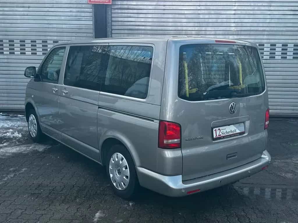 Volkswagen Transporter Transporter Bus Multivan Behindertengerecht 03/2011-photo-5