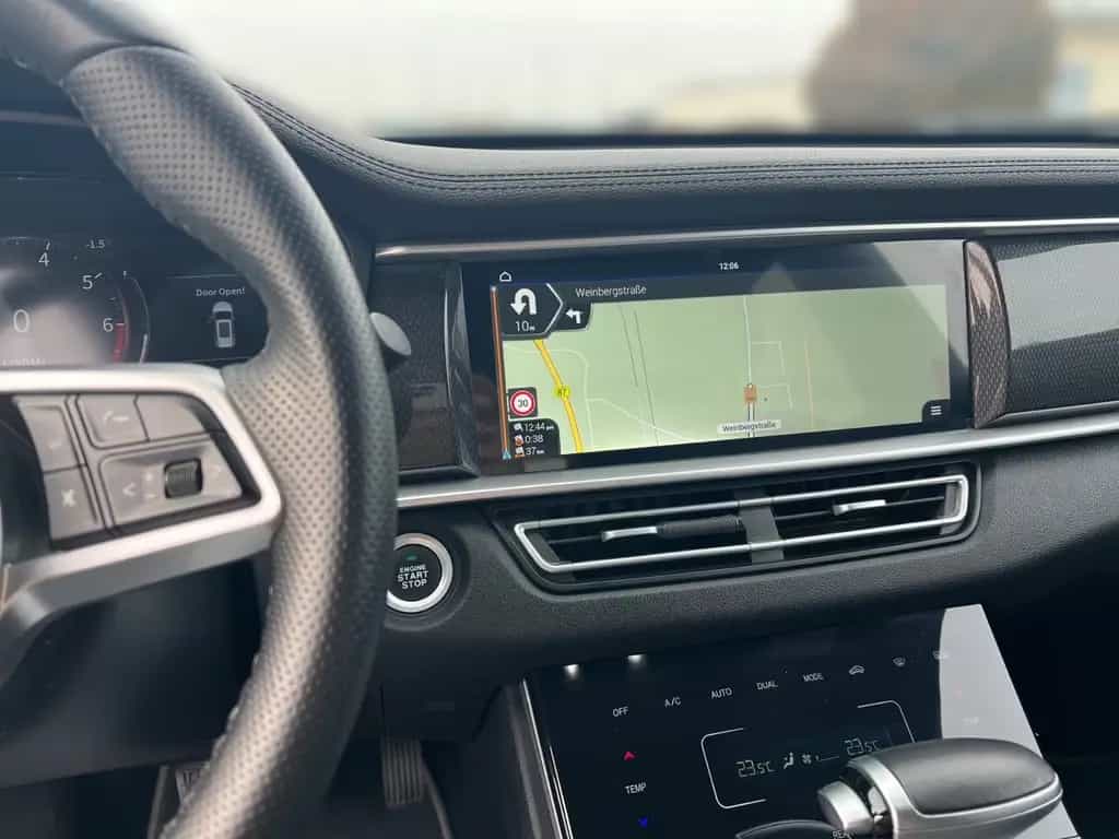 DFSK Fengon 7 Journey 2.0 GDI 4WD AT 7 Sitzer 08/2023-photo-8