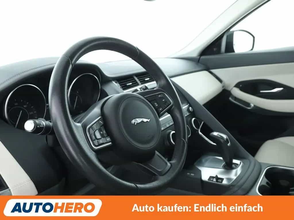 Jaguar E-Pace D150 AWD Aut.*NAVI*CAM*LED*PDC*SHZ*TEMPO* 03/2019-photo-10
