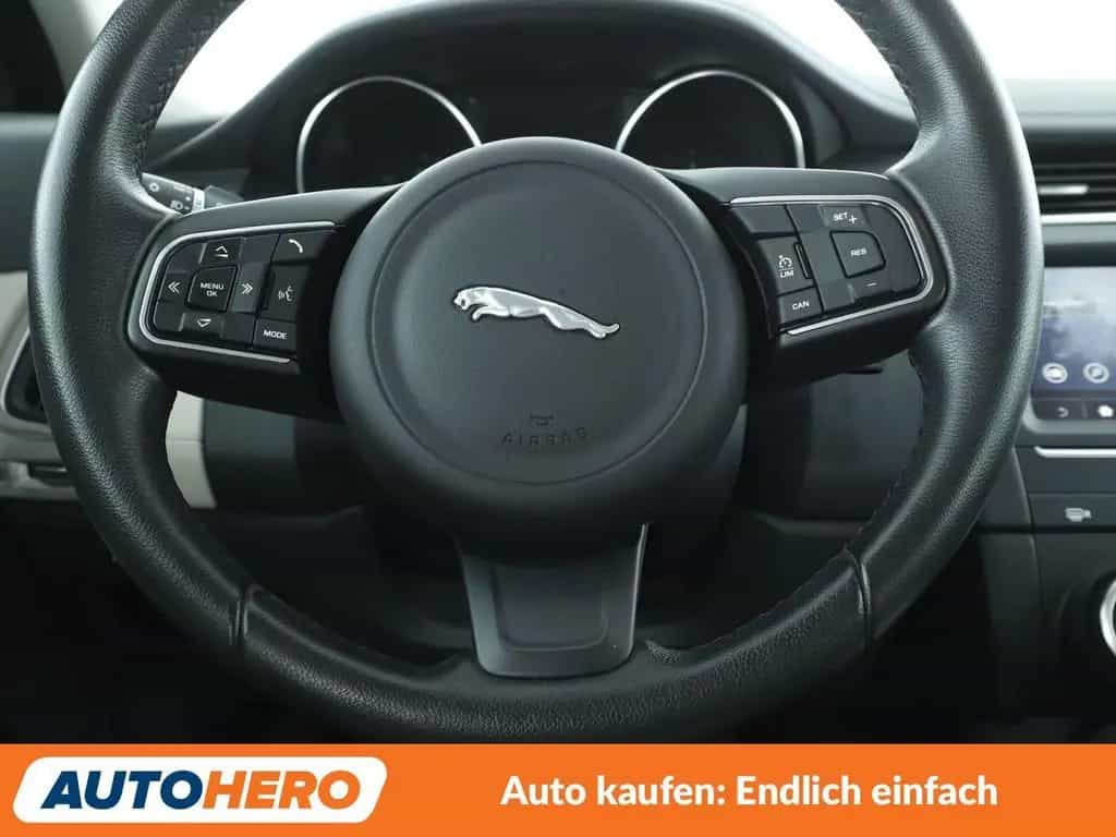 Jaguar E-Pace D150 AWD Aut.*NAVI*CAM*LED*PDC*SHZ*TEMPO* 03/2019-photo-18