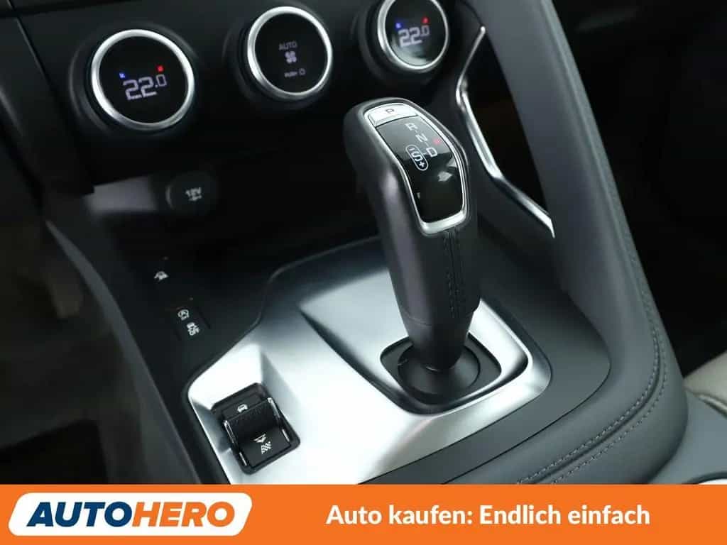 Jaguar E-Pace D150 AWD Aut.*NAVI*CAM*LED*PDC*SHZ*TEMPO* 03/2019-photo-22