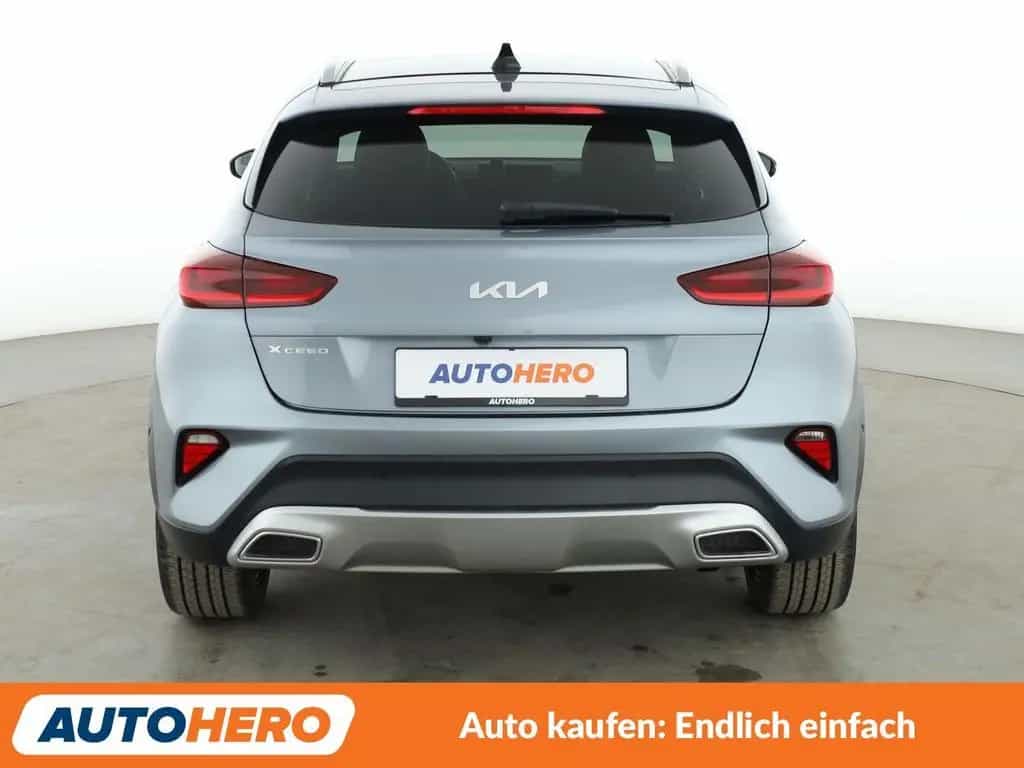 Kia XCeed 1.6 TGDI Black Xdition Aut.*NAVI*LED*CAM* 11/2022-photo-4