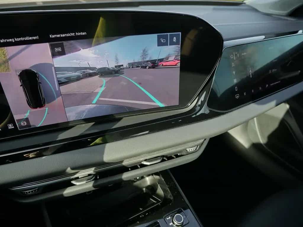 Audi A6 Avant 40 TFSI TechPlus*Matrix*B&O*HuD*ACC*360 07/2025-photo-14