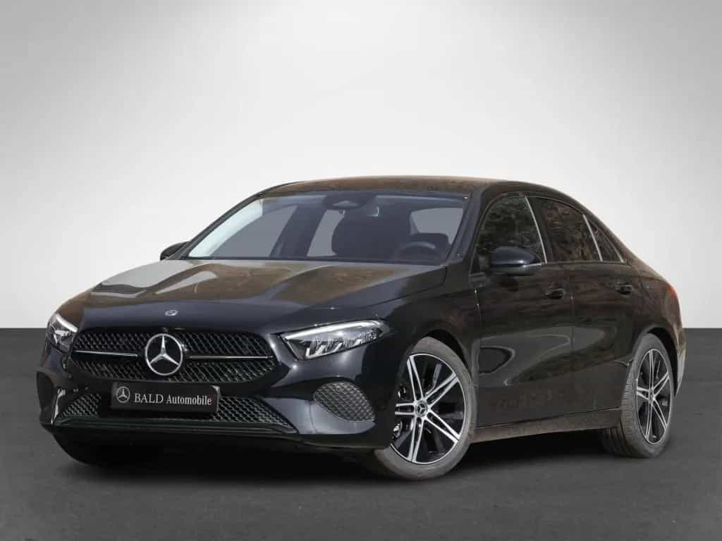 Mercedes-Benz A-Class 200 Limo Progressive/Distr/AHK/Night/LED/Cam 04/2025-photo-1