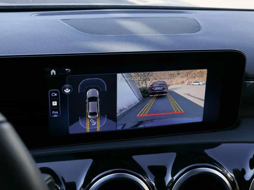 Mercedes-Benz A-Class 200 Limo Progressive/Distr/AHK/Night/LED/Cam 04/2025-photo-16