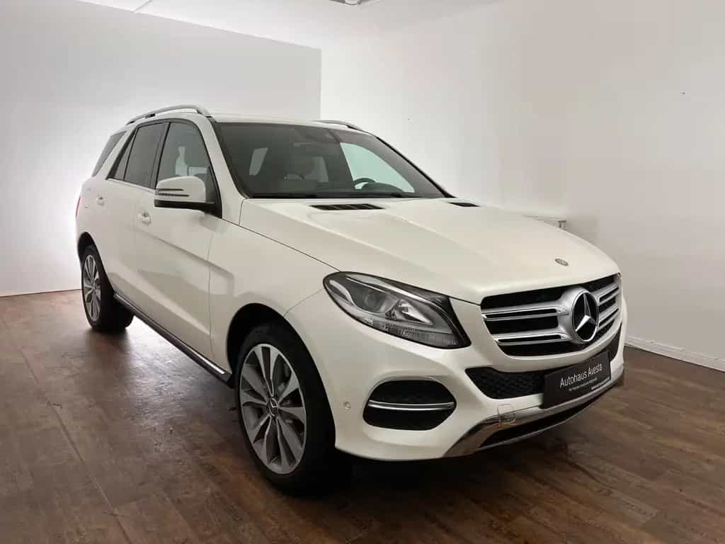 Mercedes-Benz GLE-Class 400 4Matic/ 333PS/ 2.H/ GARANTIE/ AHK/ NAVI 12/2015-photo-2