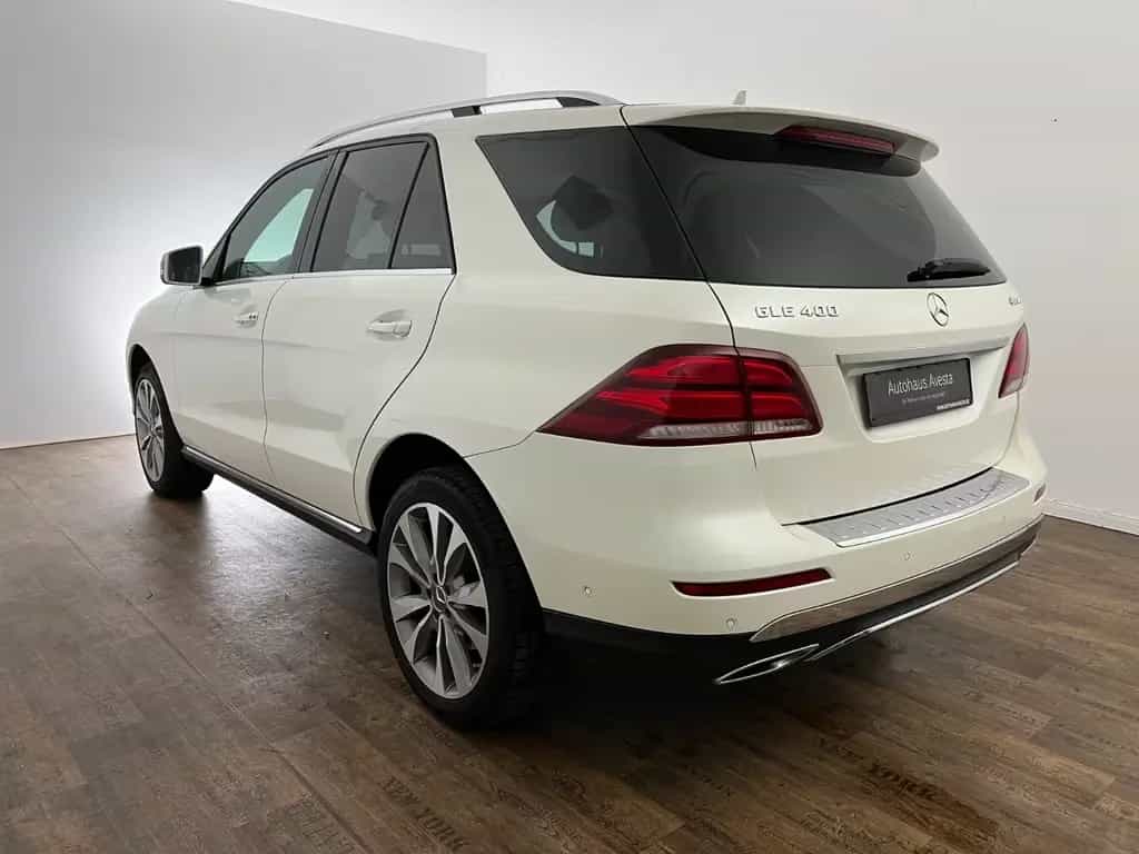 Mercedes-Benz GLE-Class 400 4Matic/ 333PS/ 2.H/ GARANTIE/ AHK/ NAVI 12/2015-photo-3