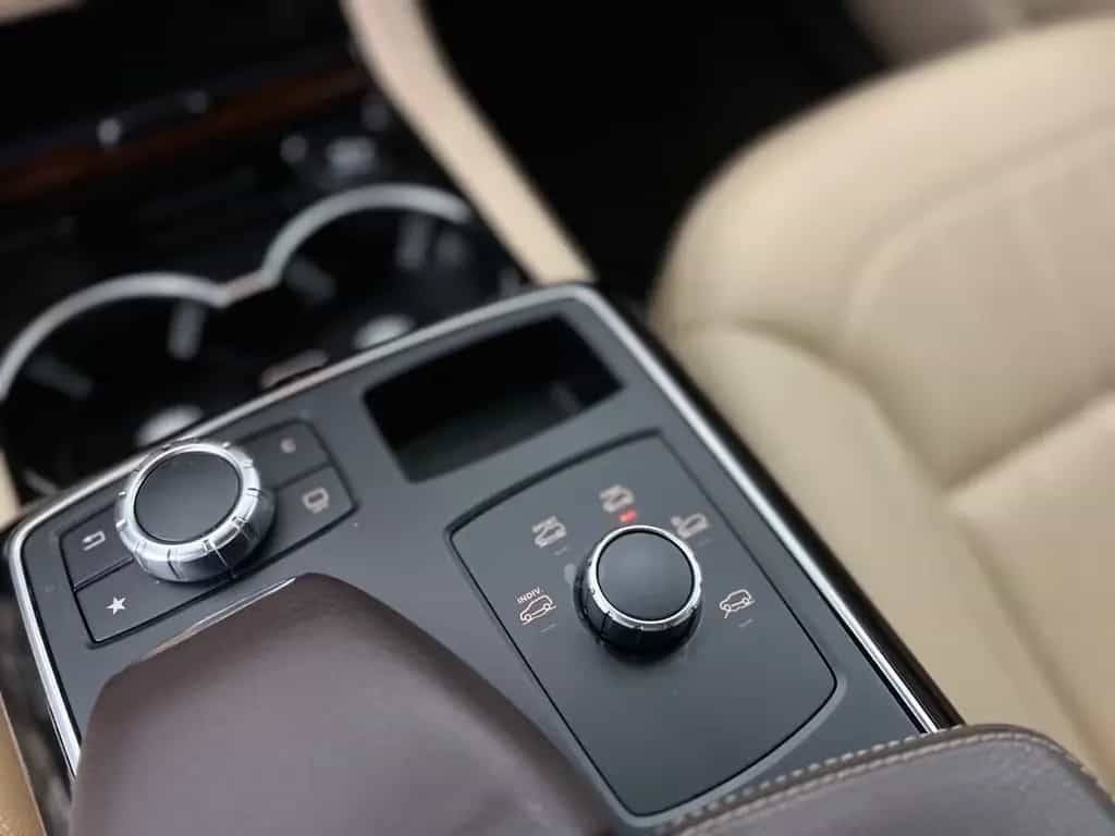 Mercedes-Benz GLE-Class 400 4Matic/ 333PS/ 2.H/ GARANTIE/ AHK/ NAVI 12/2015-photo-34