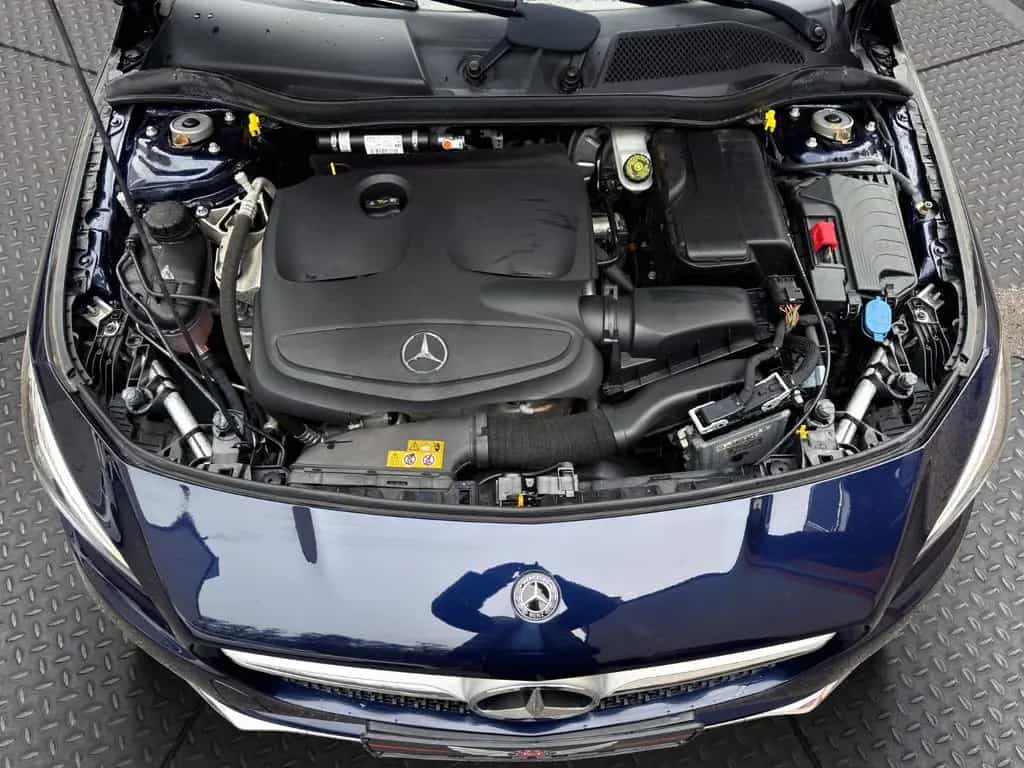 Mercedes-Benz CLA-Class 220 4MATIK S COUPE *Aut*Leder*LED*Temp* 11/2018-photo-8