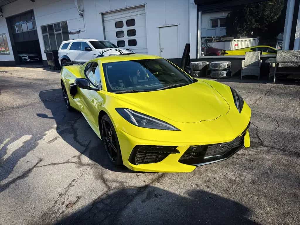 Corvette C8 Stingray Targa 3LT Z51 PERFORMANCE TÜV DE LED 11/2020-photo-2