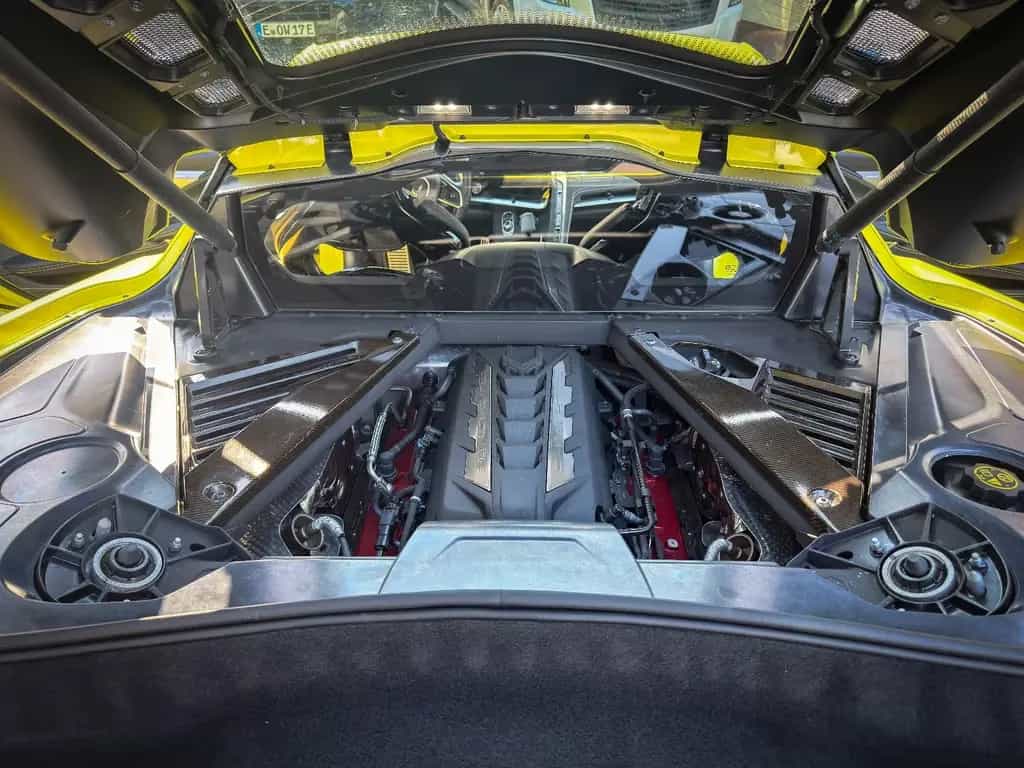 Corvette C8 Stingray Targa 3LT Z51 PERFORMANCE TÜV DE LED 11/2020-photo-24
