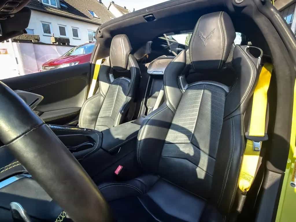 Corvette C8 Stingray Targa 3LT Z51 PERFORMANCE TÜV DE LED 11/2020-photo-28