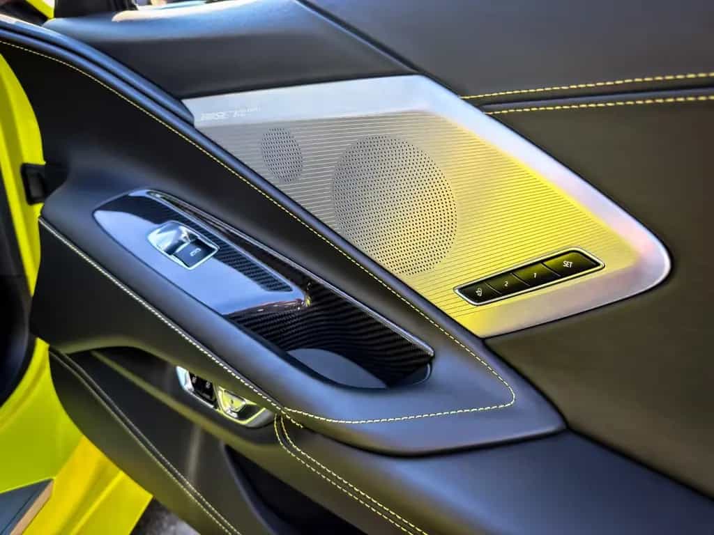 Corvette C8 Stingray Targa 3LT Z51 PERFORMANCE TÜV DE LED 11/2020-photo-32