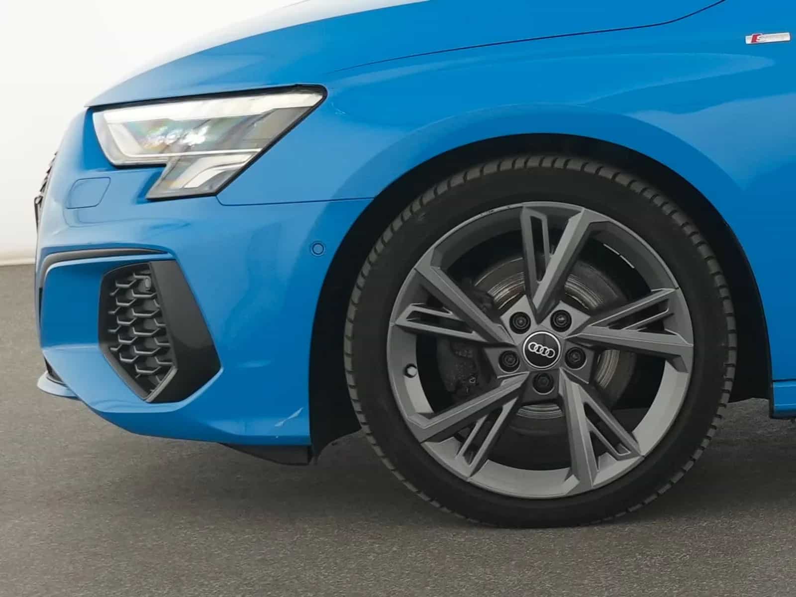 Audi A3 03/2022-photo-13