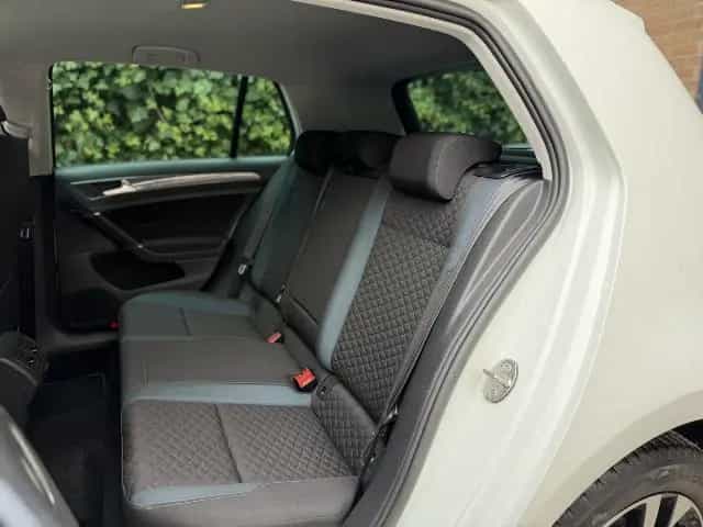Volkswagen Golf VII 1.0 TSI IQ.DRIVE OPF/NAVI/Spurhalte/LED 04/2019-photo-15