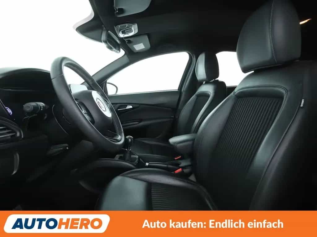 Fiat Tipo 1.4 Turbo S-Design*NAVI*BI-XENON*TEMPO*CAM* 04/2020-photo-9