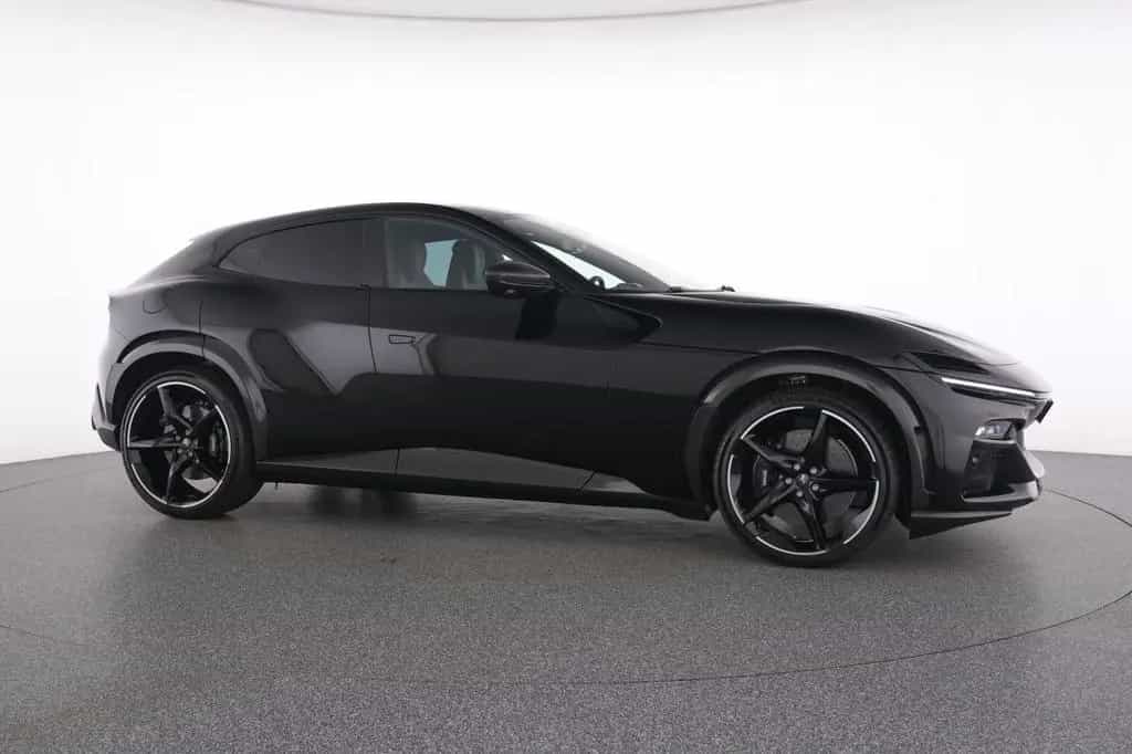 Ferrari Purosangue Full Carbon 03/2024-photo-13