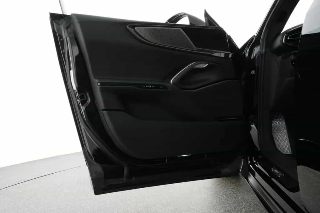 Ferrari Purosangue Full Carbon 03/2024-photo-16