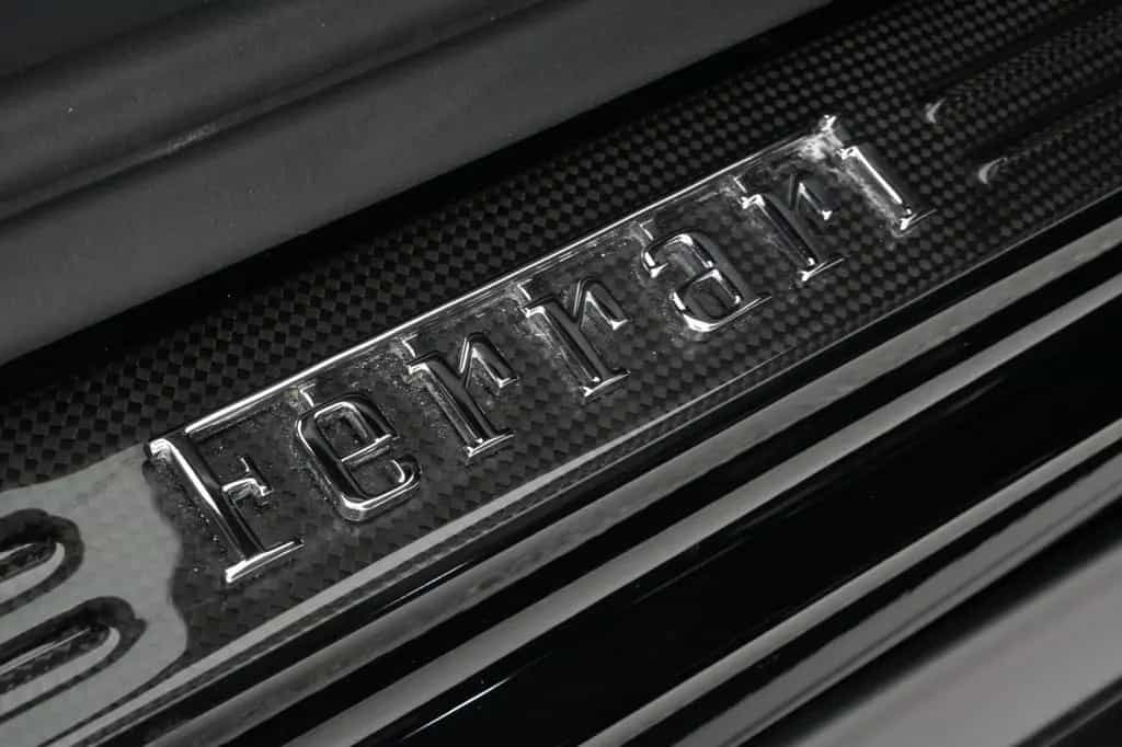 Ferrari Purosangue Full Carbon 03/2024-photo-25