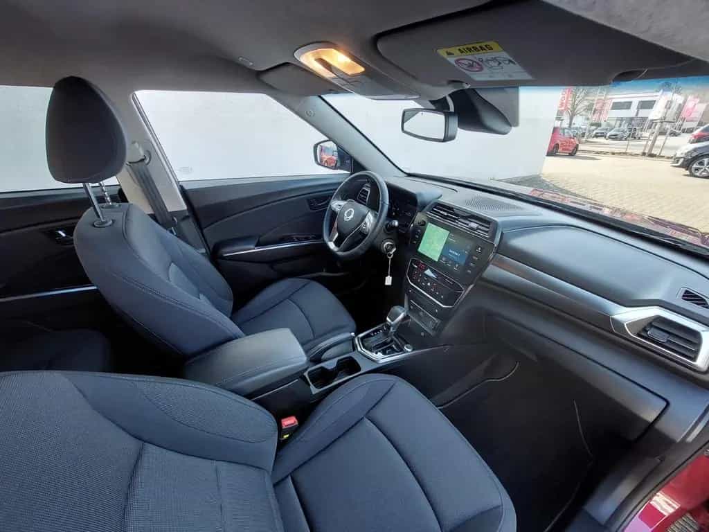 KGM Tivoli 1.5 T-GDI 2WD Automatik Bliss Red 03/2025-photo-12