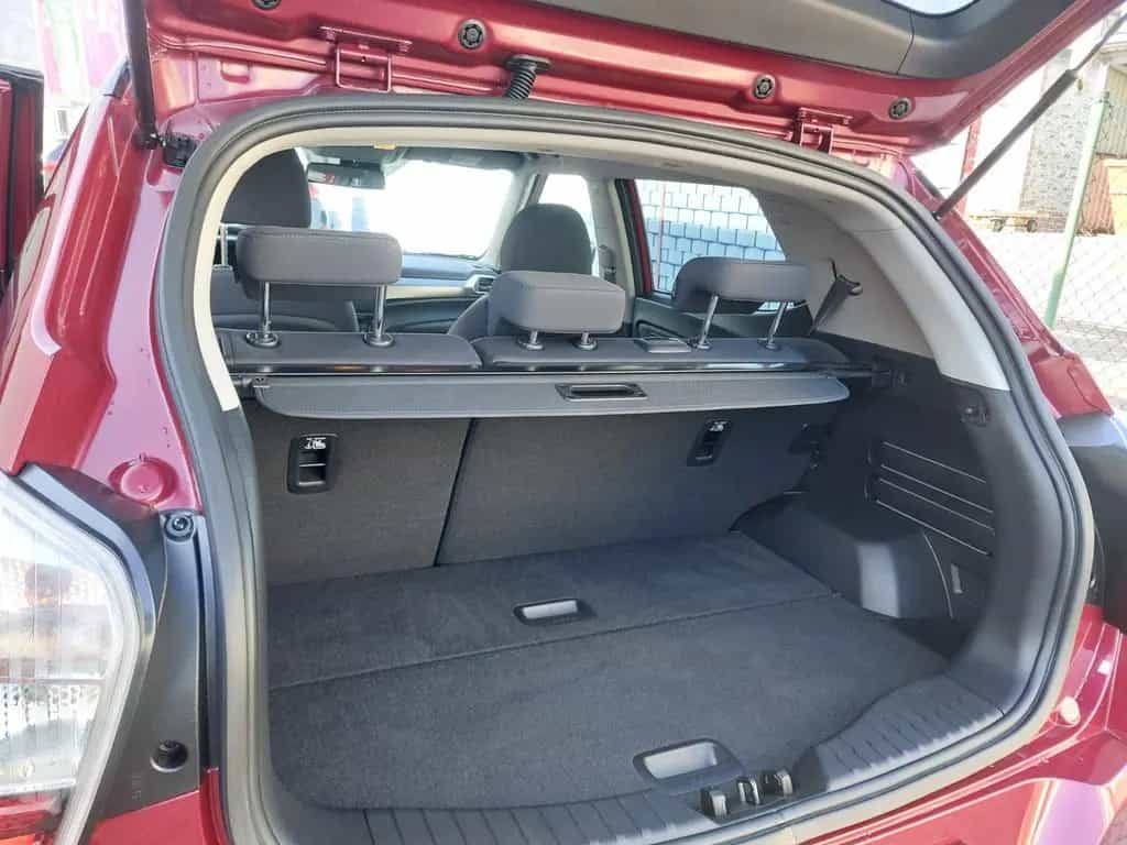 KGM Tivoli 1.5 T-GDI 2WD Automatik Bliss Red 03/2025-photo-8