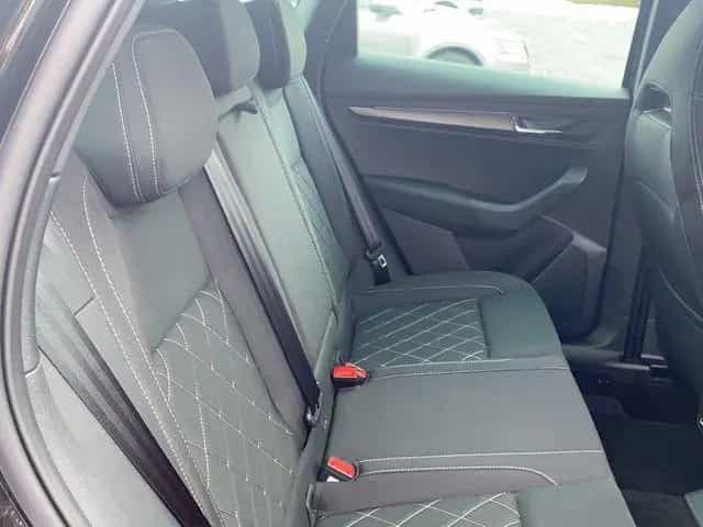 Skoda Karoq 1.5 TSI DSG Sportline ACC+Matrix+Navi 01/2026-photo-10
