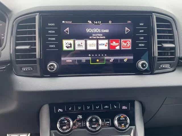 Skoda Karoq 1.5 TSI DSG Sportline ACC+Matrix+Navi 01/2026-photo-16
