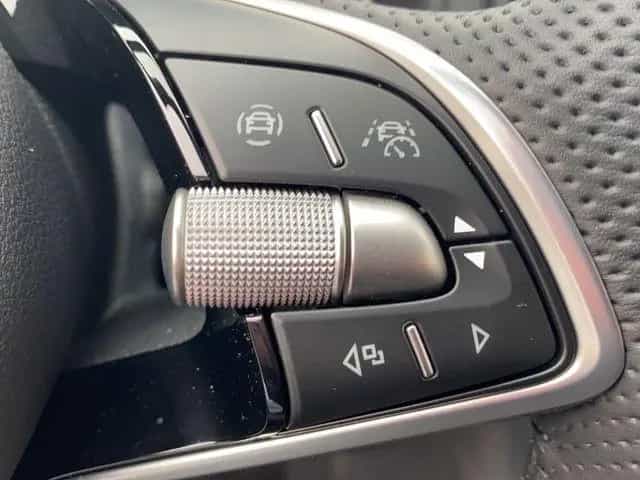 Skoda Karoq 1.5 TSI DSG Sportline ACC+Matrix+Navi 01/2026-photo-21