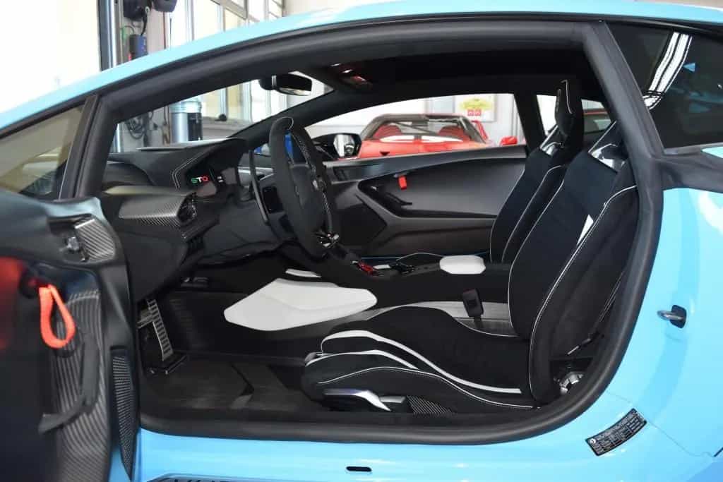 Lamborghini Huracán STO FullCarbonPack Lifting Camera 10/2022-photo-4