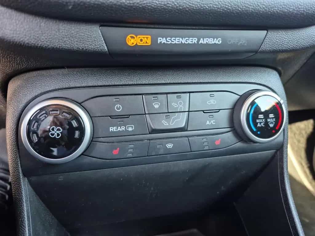 Ford Fiesta Titanium RFK PP v+h Winterräder Scheckhef 11/2018-photo-13