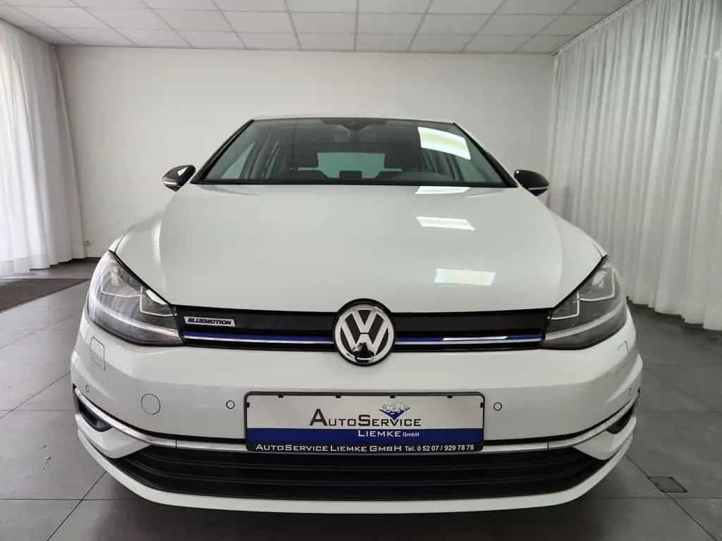Volkswagen Golf IQ.DRIVE DSG ACC NAV SHZ KAM PDC M&S CarPl. 05/2019-photo-1