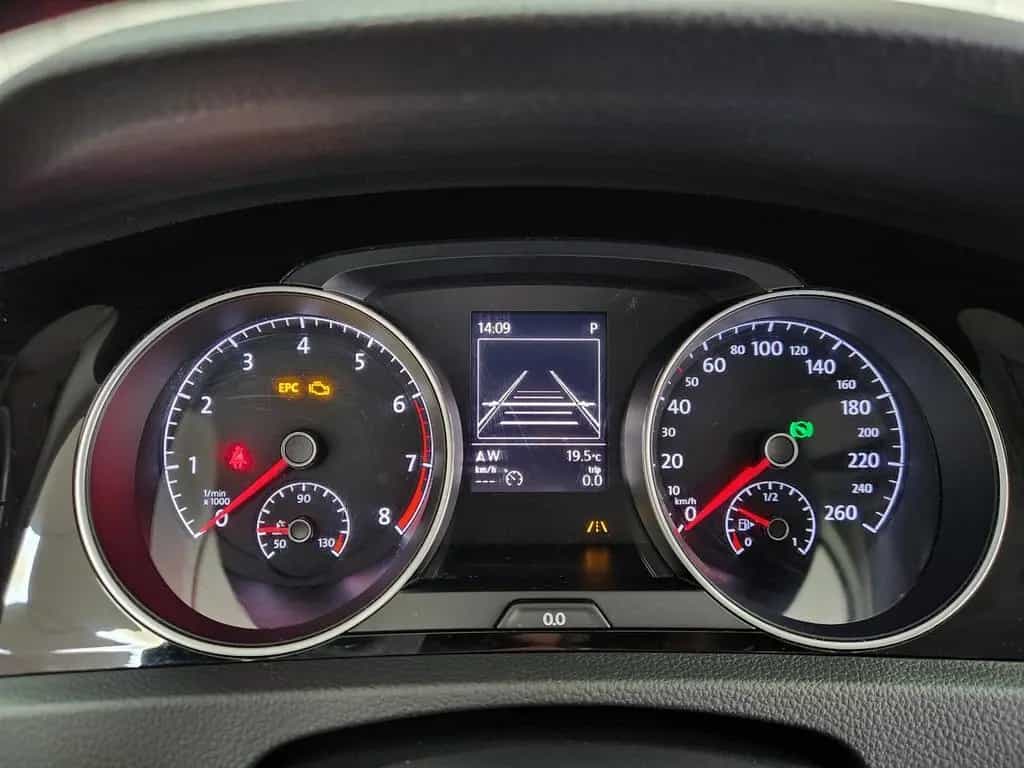 Volkswagen Golf IQ.DRIVE DSG ACC NAV SHZ KAM PDC M&S CarPl. 05/2019-photo-14